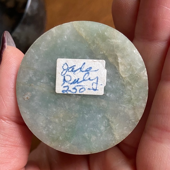 Chinese Serpentine Bowls with Carnelian Dish and Ruby Zoisite Carving - Picture 6 of 9